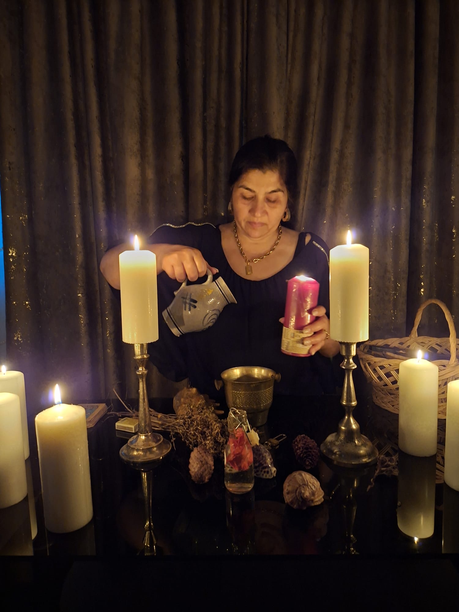 Clarvăzătoarea Maria Lusia — ritual cu lumânări