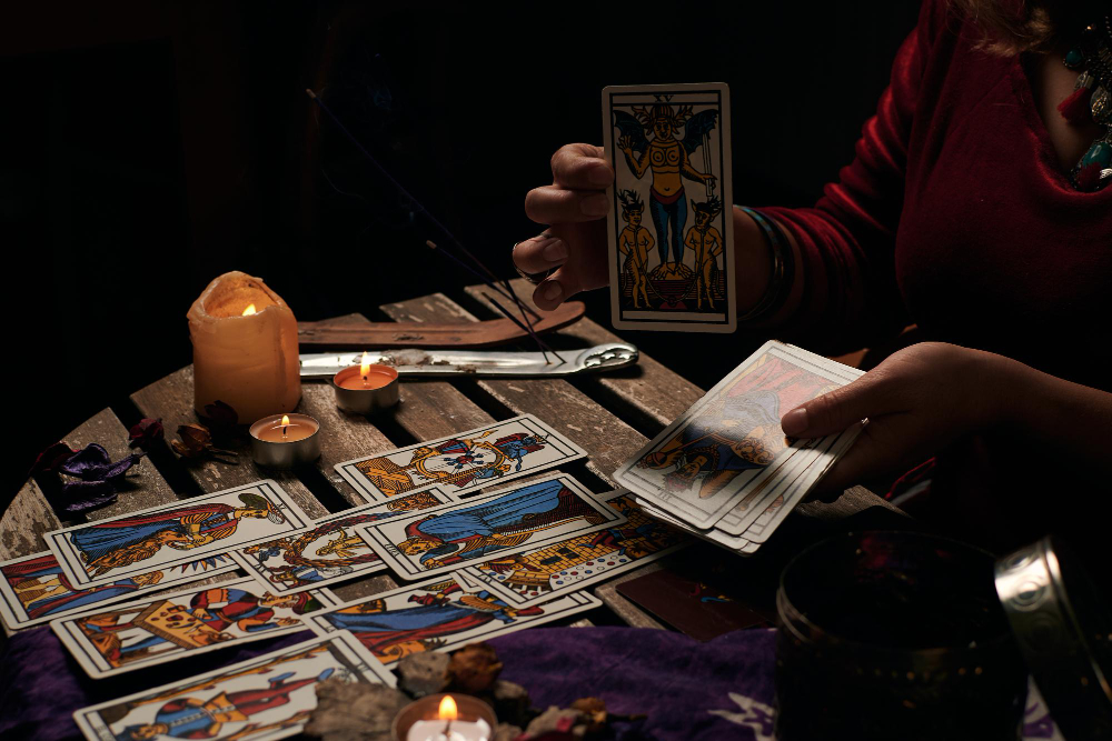 Maria Lusia — cărți de tarot